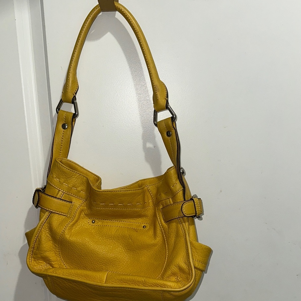 B. Makowsky Mustard Yellow Chunky Bohemian Leather Shoulder Bag - Picture 2 of 4